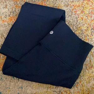 Lululemon WunderUnder Navy Blue Crops Size 8